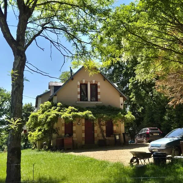Marcart, sur le sentier du Miosson Saint Benoit，位于Saint-Benoît的酒店