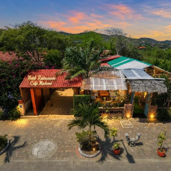 Casita Madame - Frente al Mar con Desayuno Gourmet，位于洛佩斯港的酒店