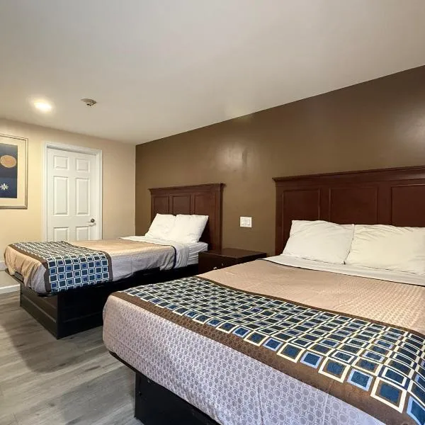 Travelers Motor Lodge，位于North Smithfield的酒店