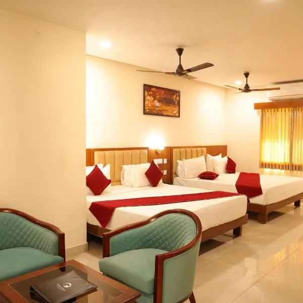 Hotel Nanda Mohan Residency -MSR Manssion Inn，位于蒂鲁帕蒂的酒店