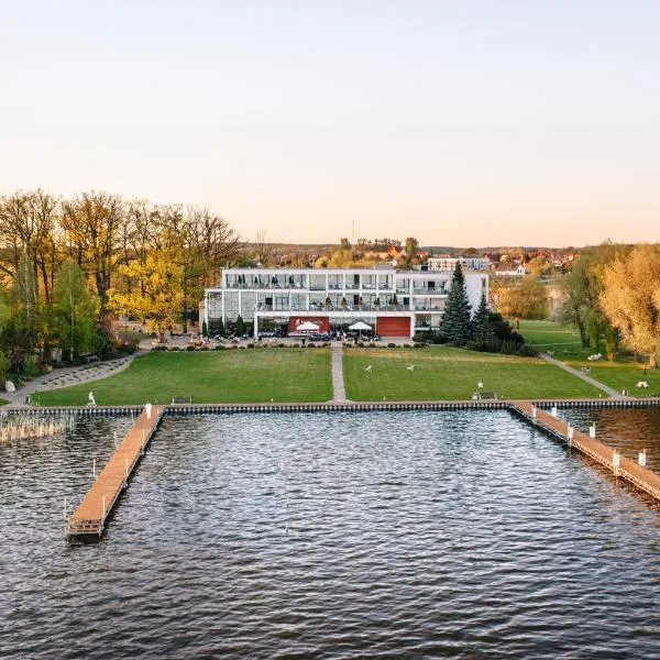 Navigator Hotel i Konferencje，位于兹邦申的酒店