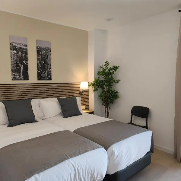 Apartamentos Plaza Costa Calatayud，位于卡拉塔尤德的酒店