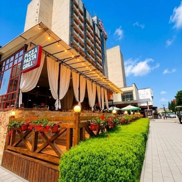 波多利斯基卡米安奈斯七天酒店，位于卡缅涅茨-波多利斯基的酒店