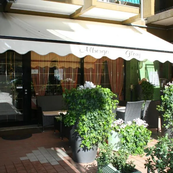 Albergo Glory，位于博尔盖托桑托斯皮里托的酒店