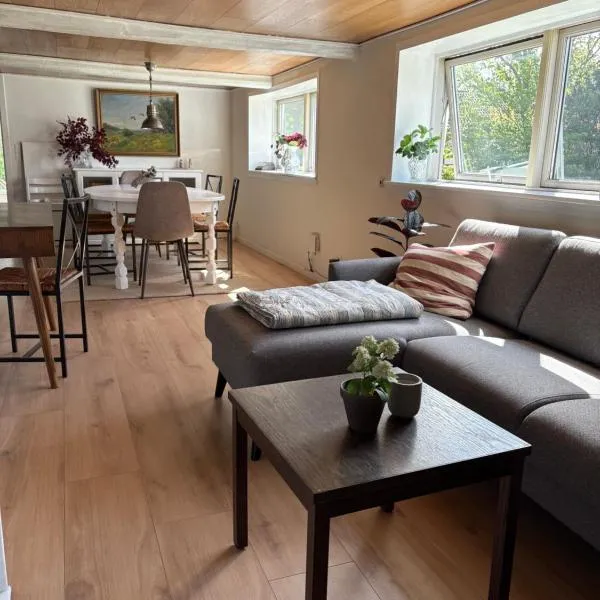 Charmerende sommerhus i fredelige omgivelser，位于斯科平的酒店