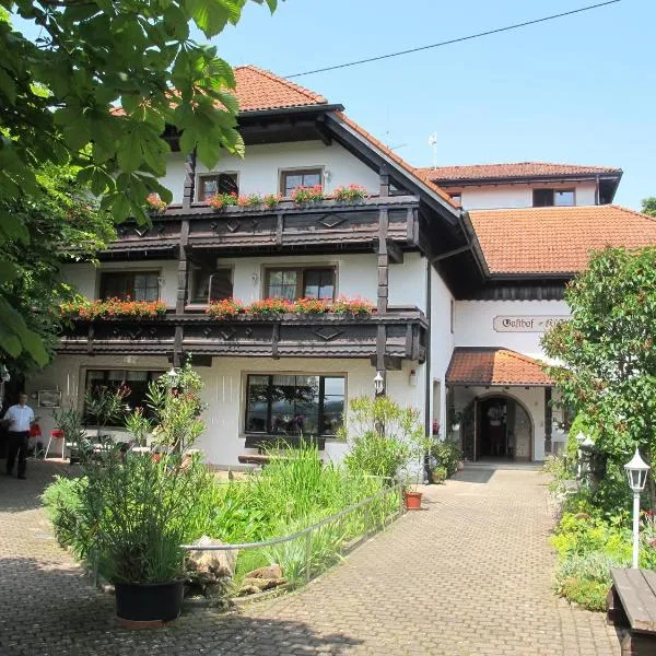 Gasthof Küssaburg，位于Küssaberg的酒店