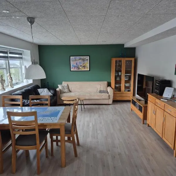 Cosy apartment in Norðskála，位于Norðskáli的酒店