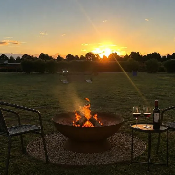 Sunset Farm Cabin Retreat，位于Miners Rest的酒店