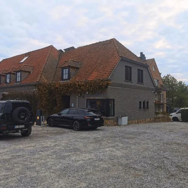 Hotel B&R Piano 2 - Louvain-la-Neuve - Mont Saint Guibert，位于新鲁汶的酒店