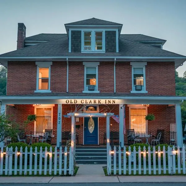 Old Clark Inn，位于Marlinton的酒店