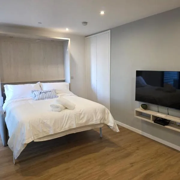 Brand New - Studio Apartment - Self Catering，位于直布罗陀的酒店
