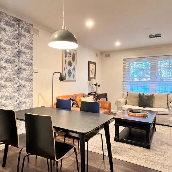 Cozy Lovely flat 3km to CBD，位于Glenunga的酒店
