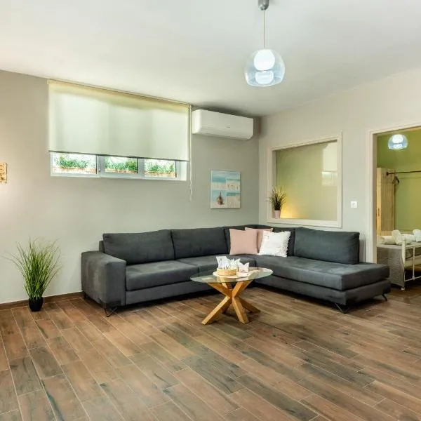 Elia Grove House，位于Nea Chili的酒店