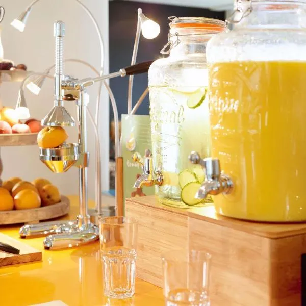 Novotel Wavre Brussels East，位于瓦夫尔的酒店