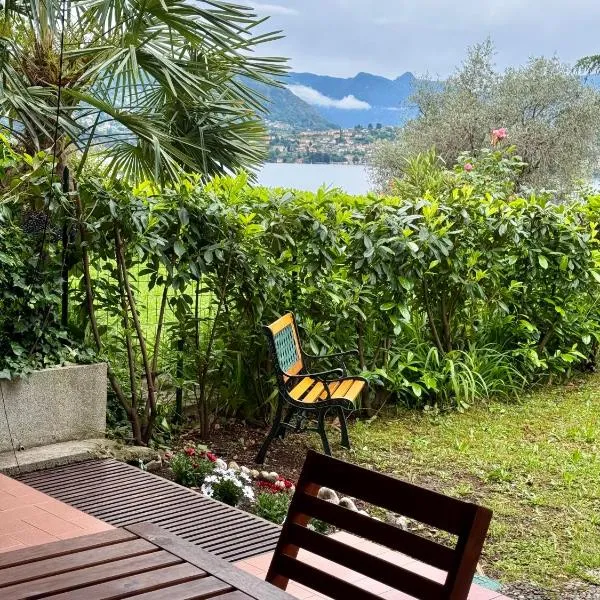 Casa lalla - charming house with garden and lake view，位于Fiumelatte的酒店