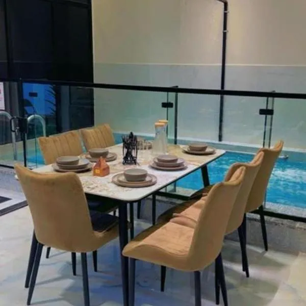 فلة جديدة راقية بمسبح داخلي Luxury villa with indoor pool，位于塔伊夫的酒店