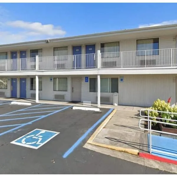Studio 6 Tacoma, WA - South，位于塔科马的酒店