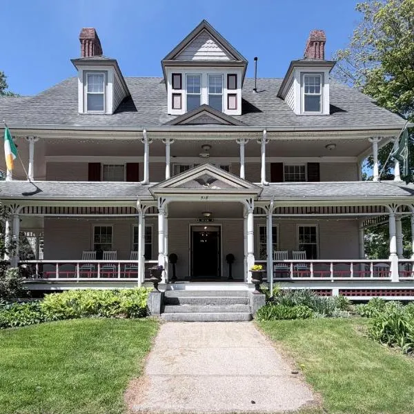 The Berkshire Mountain Inn，位于大巴灵顿的酒店