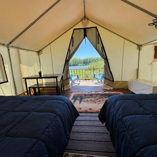 Emerald - Glamping tent，位于克拉马斯的酒店