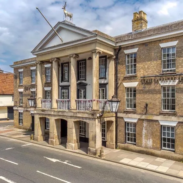 Mercure Salisbury White Hart Hotel & Apartments，位于索尔兹伯里的酒店