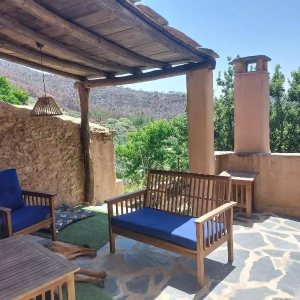 La casita de la abuela juana，位于Ovejuela的酒店