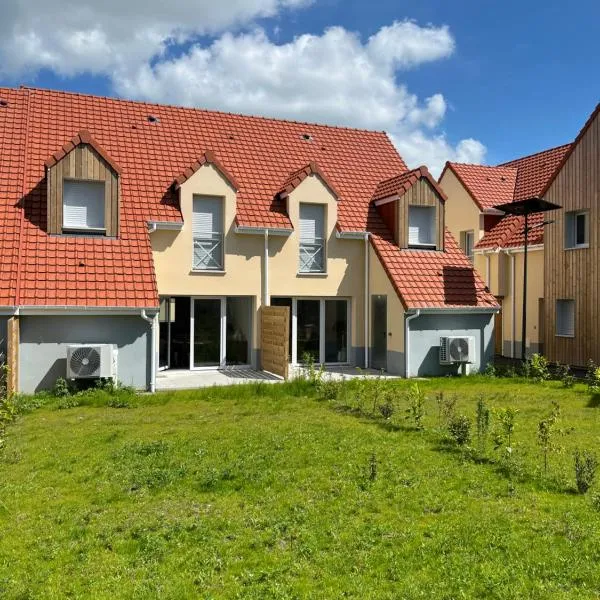 LE CROTOY MAISON DE VACANCES M10 à 5 minutes à pieds de la plage, 80m2 avec jardin,，位于勒克罗图瓦的酒店