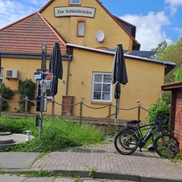 Zur Schleibrücke，位于Boren的酒店