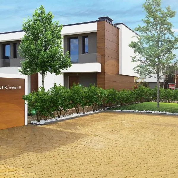 cozy,luxurious and spacious villa on the black sea，位于Lŭka的酒店