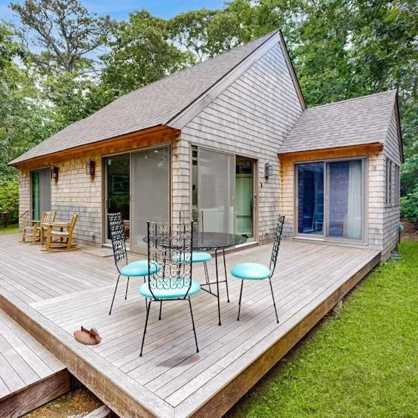 Chilmark Guest House，位于Chilmark的酒店