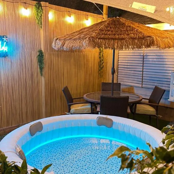 Tropical Casita LaVida，位于坦帕的酒店