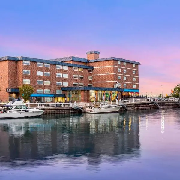 The Harborview on Lake Michigan, an Ascend Collection Hotel,位于华盛顿港的酒店