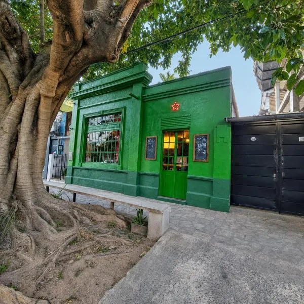 El Gran Gomero Hostal & Motoposada，位于雷西斯膝西亚的酒店