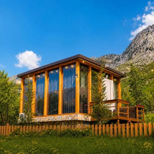 Arditi's Cabin，位于Bogë的酒店