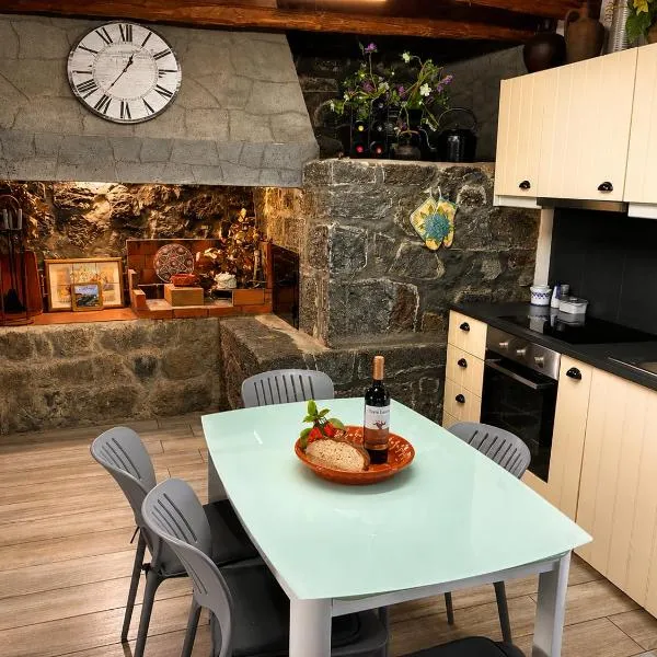 Casinha de Pedra,位于Cais do Pico的酒店
