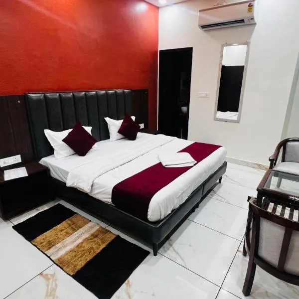 Hotel AJL，位于罗塔克的酒店