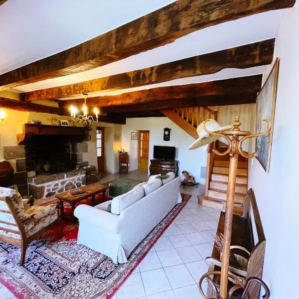 La Maison d'Odette Les chambres d'hôtes,位于Saint-Rémy-du-Plain的酒店