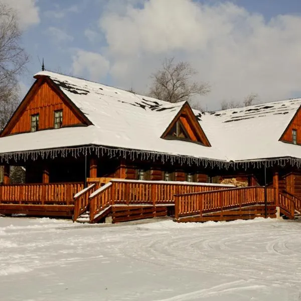 Koliba Bešeňovka，位于鲁容贝罗克的酒店