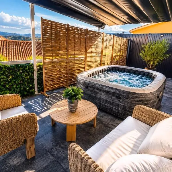 Cão Vadio Wine and Stay，位于Carlão的酒店