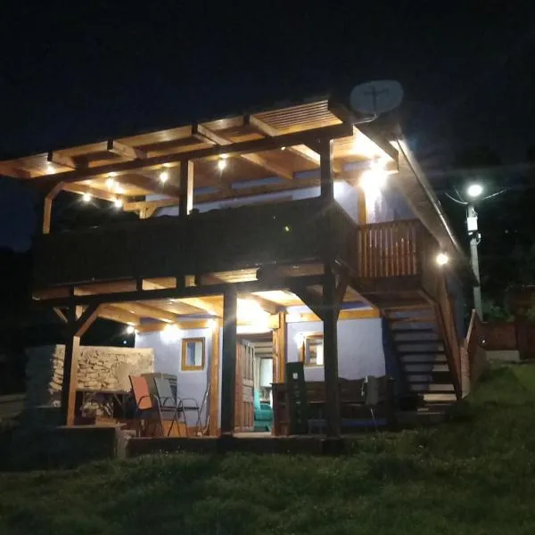 Casa La Casiru 6 nature，位于Straja的酒店