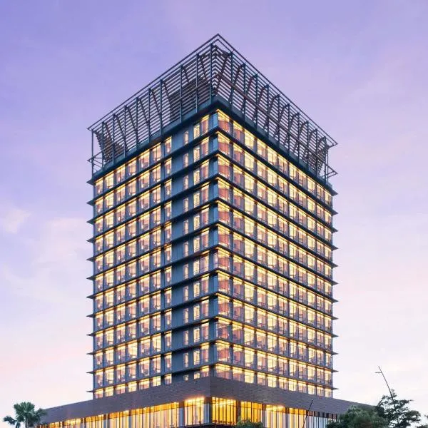 Novotel Tangerang BSD City，位于Cilenggang的酒店