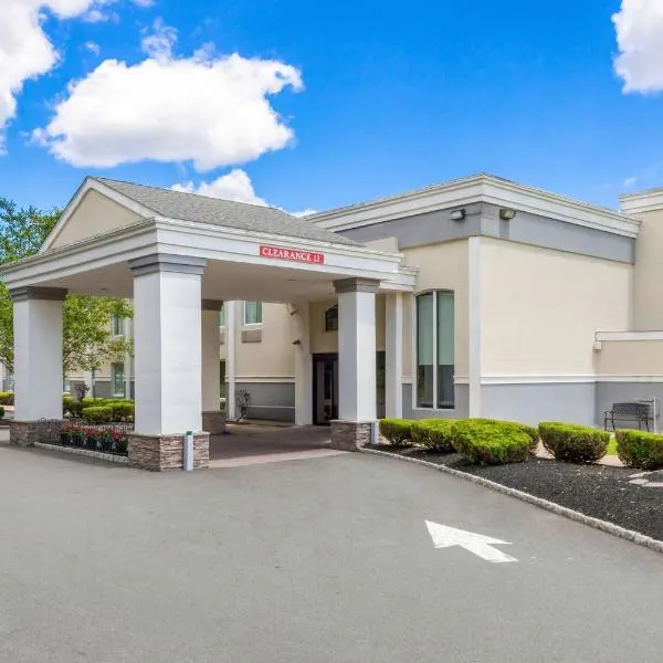 Quality Inn Edison-New Brunswick，位于爱迪生的酒店