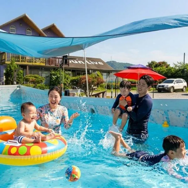 Jun Live Pension in Gangwha，位于仁川市的酒店
