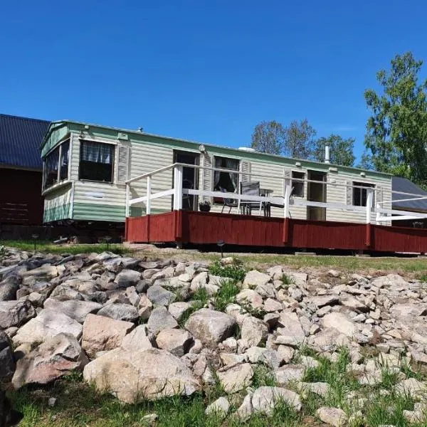 Stenshemmet Holidayhome，位于尤城的酒店