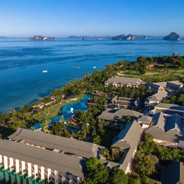 Sofitel Krabi Phokeethra Golf and Spa Resort，位于功孟海滩的酒店