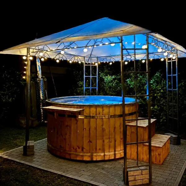 Sosnowy Zakątek - Sauna & Balia,位于Dubicze Cerkiewne的酒店