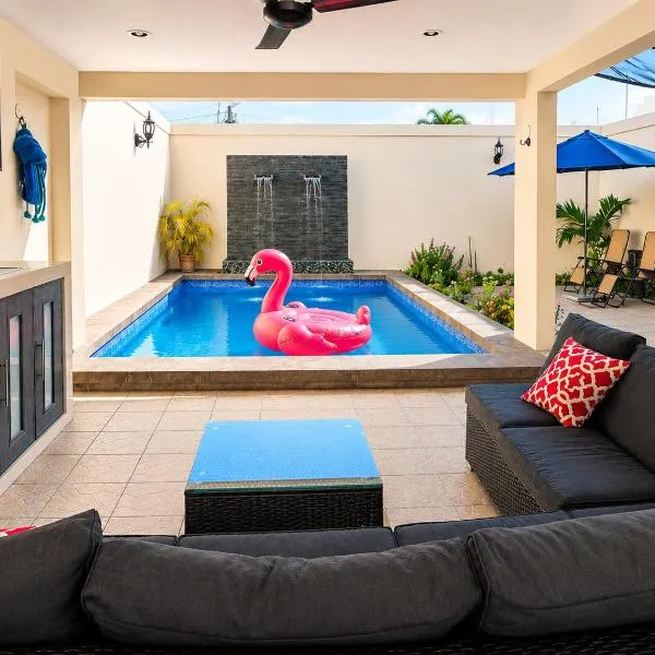 Casa con alberca privada ideal para grupos，位于梅里达的酒店