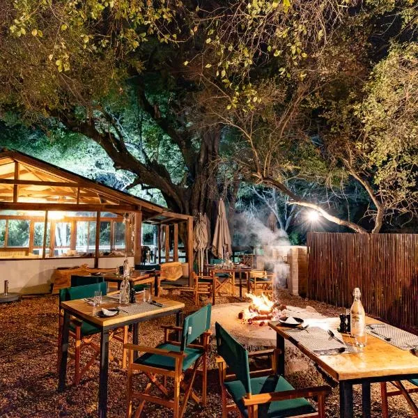Ndzhaka Tented Camp，位于曼耶雷蒂野生动物园的酒店