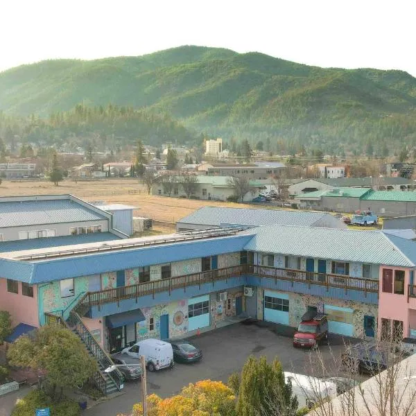 Ashland Commons Hostel，位于阿什兰的酒店
