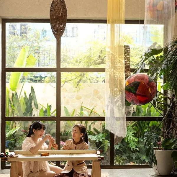 ArtLua Boutique Hotel Tam Coc，位于Văn Lâm的酒店