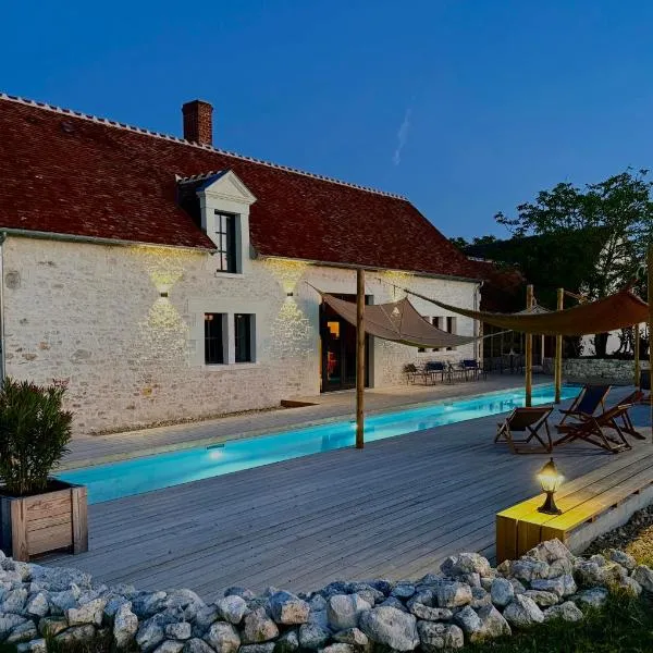 Au Détour des Châteaux，位于Méhers的酒店